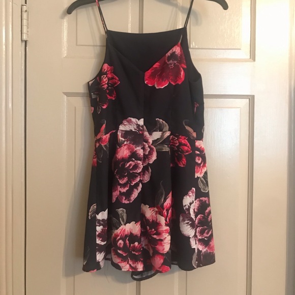 Keepsake romper - Picture 2 of 4